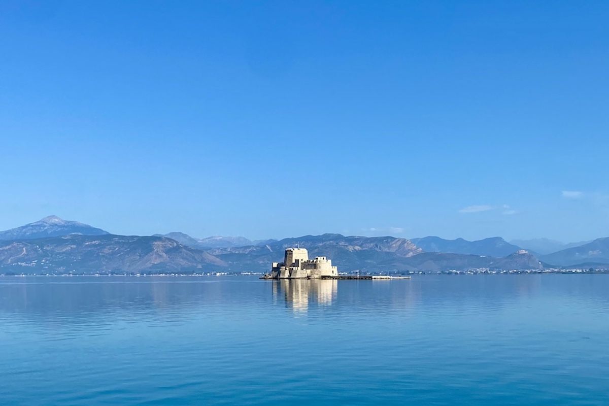 mainland tour Greece, private tours Greece, family tours